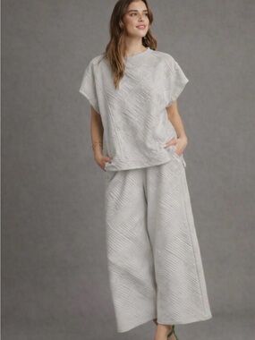 Umgee Gray Textured Top and Bottom Set NWT small